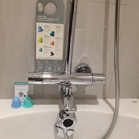 Montmartre By Ihg 4* Paryż