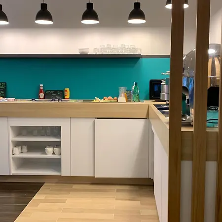 Hotel Montmartre By Ihg 4*